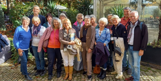 Gruppenbild: 15 Ehrenamtliche Mitarbeiter